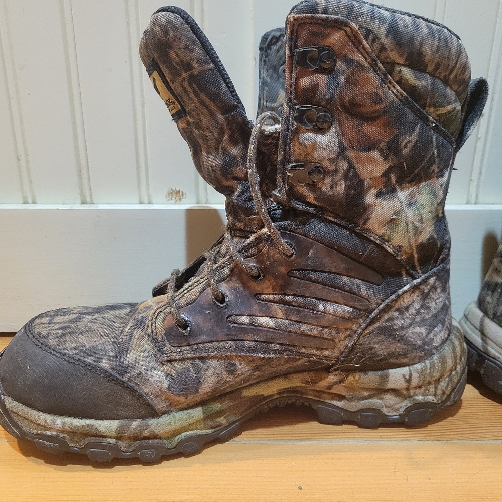 Red Wing boots, Irish Setter, thinsulate 800g, camouflage. Women, size 8